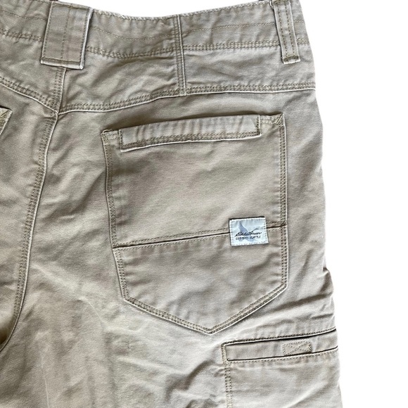 Eddie Bauer Specially Dry Khaki Cargo Short Size: 33 - Picture 7 of 7